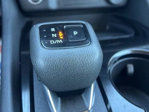 Used 2023 Nissan Rogue SV AWD/4WD image 19
