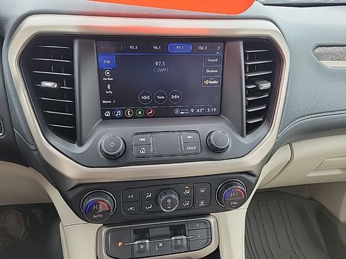 Used 2021 GMC Acadia Denali w/ Denali Ultimate Package image 13