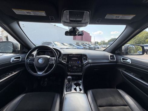 Used 2021 Jeep Grand Cherokee Laredo X AWD/4WD image 29