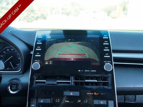 Used 2019 Toyota Avalon XSE FWD image 11