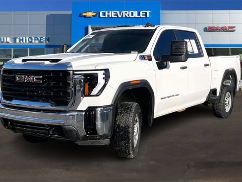 Used 2024 GMC Sierra 2500 Pro image 3