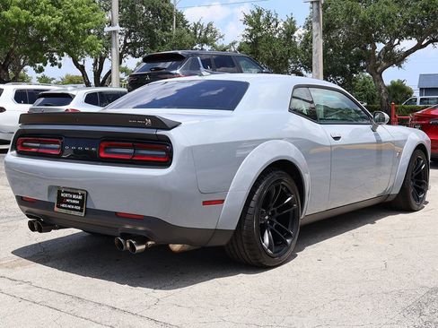 Used 2022 Dodge Challenger R/T Scat Pack RWD image 10