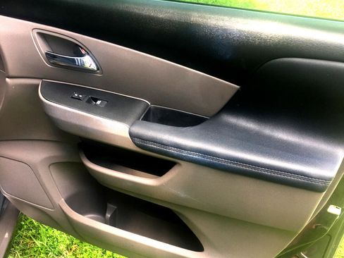 Used 2016 Honda Odyssey Touring image 12