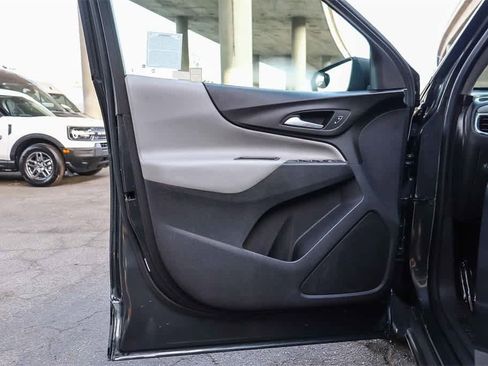 Used 2020 Chevrolet Equinox LS w/ LS Convenience Package image 22