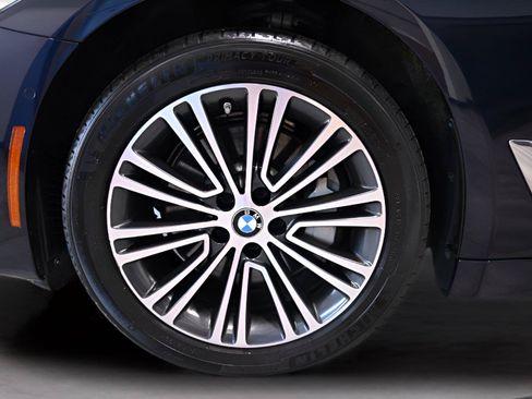 Used 2020 BMW 530i xDrive w/ Convenience Package AWD/4WD image 35
