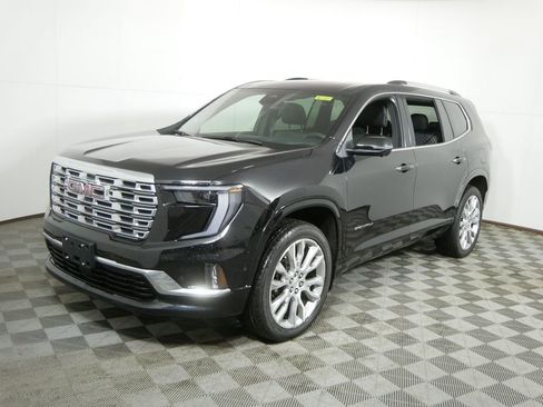 Used 2024 GMC Acadia Denali image 7