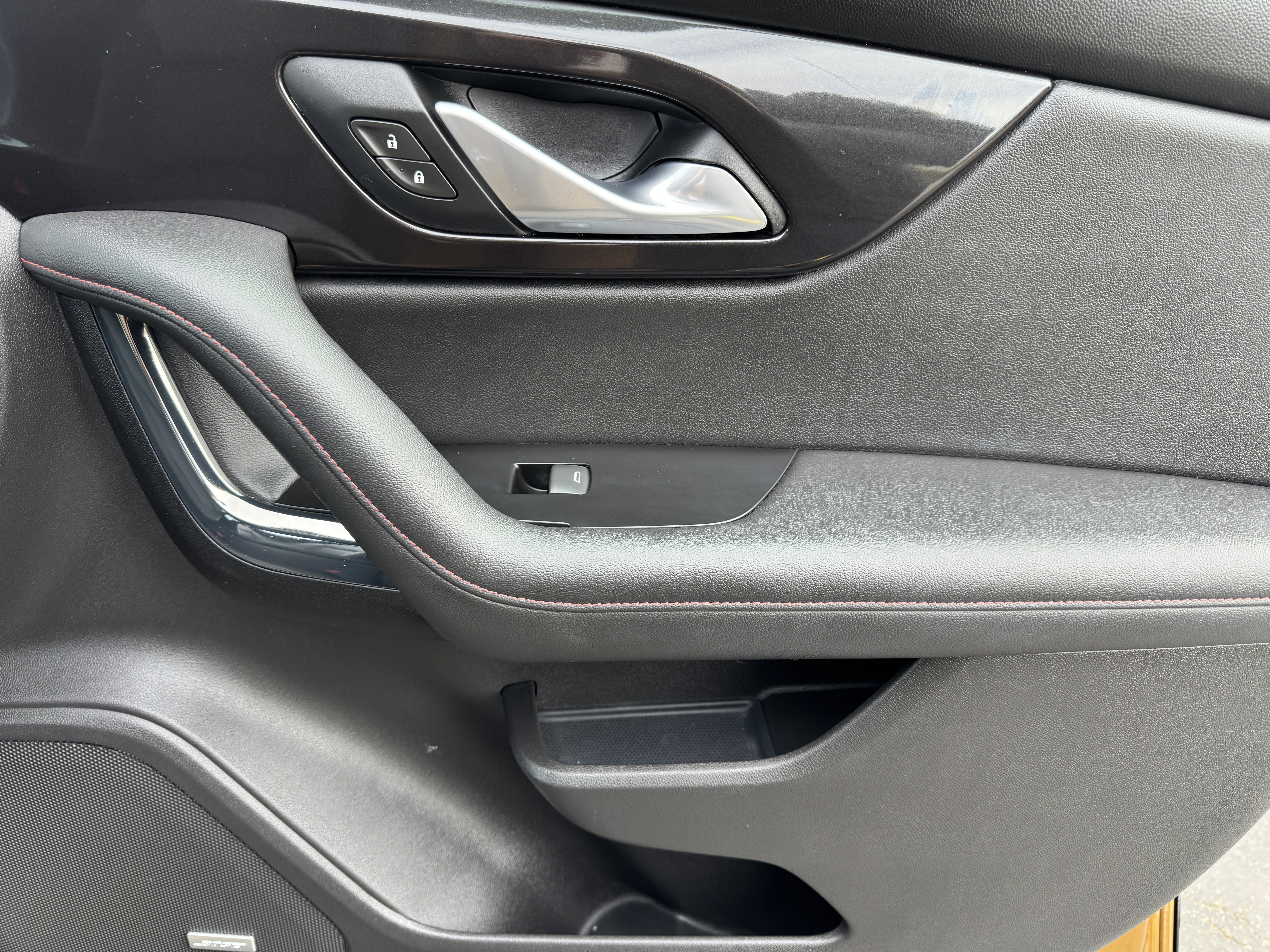 Used 2019 Chevrolet Blazer RS FWD image 22