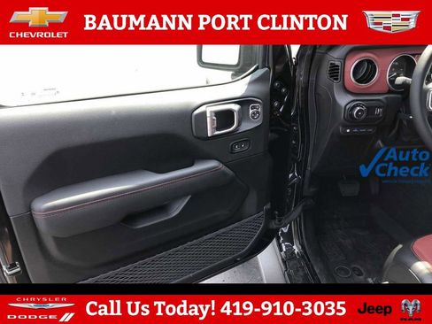 New 2023 Jeep Wrangler Unlimited Rubicon 4xe AWD/4WD image 15