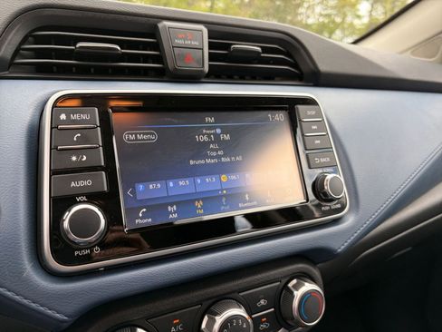 Used 2025 Nissan Versa SV FWD image 20