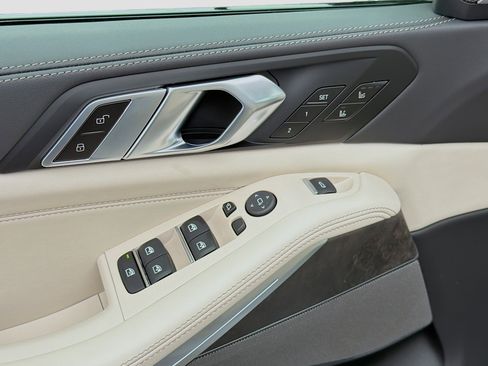 New 2026 BMW X5 xDrive50e w/ M Sport Package image 23