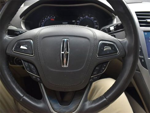 Used 2020 Lincoln MKZ Reserve w/ Elements Package image 12