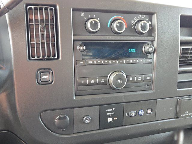 Used 2019 Chevrolet Express 2500 RWD image 18