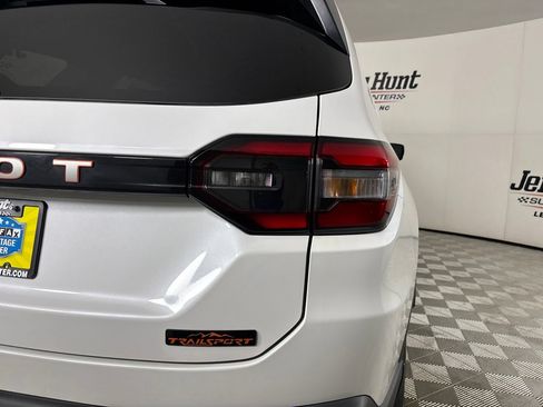 Used 2026 Honda Pilot TrailSport image 38