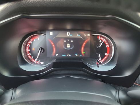 Used 2024 Toyota RAV4 Adventure image 29