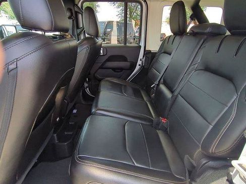 Used 2023 Jeep Wrangler Unlimited Sahara AWD/4WD image 24
