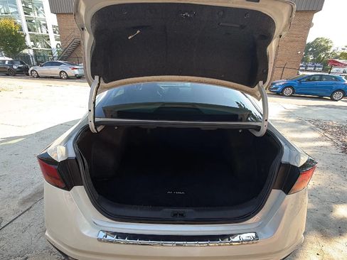 Used 2020 Nissan Altima 2.5 SR w/ Premium Package AWD/4WD image 10