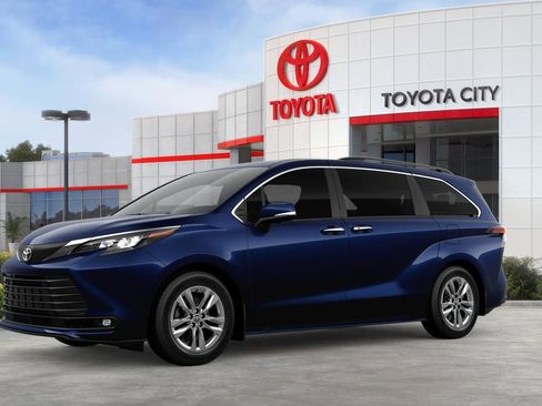 New 2026 Toyota Sienna XLE image 2