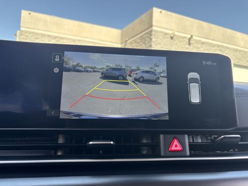 Certified 2026 Kia Carnival FWD image 21