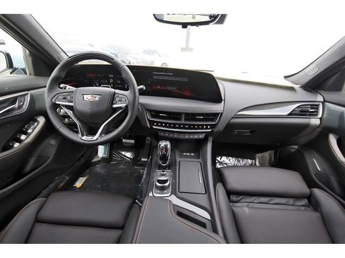 New 2026 Cadillac CT5 V image 9