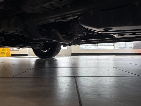 Used 2015 Lexus GX 460 w/ Premium Package image 58