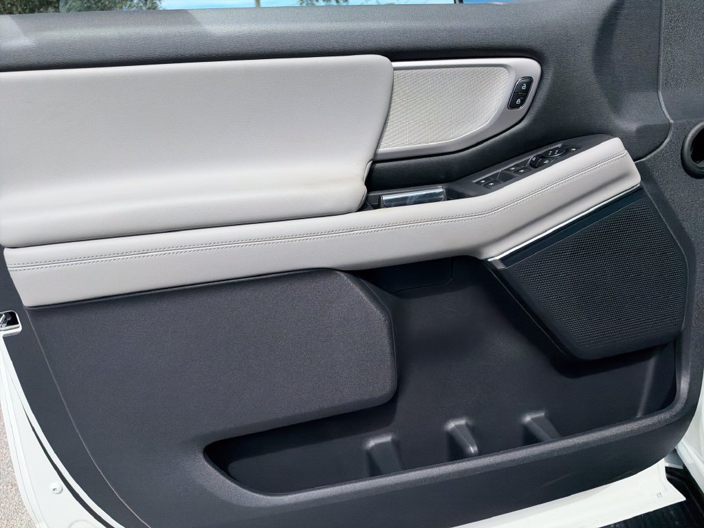 New 2027 Ford Expedition Max Active RWD image 19