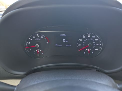Certified 2022 Kia Soul LX image 28