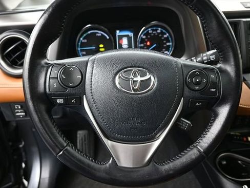 Certified 2016 Toyota RAV4 Limited AWD/4WD image 21