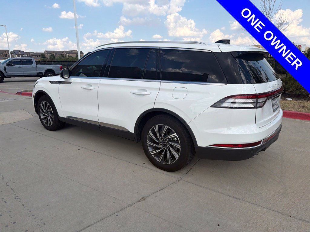 Used 2026 Lincoln Aviator 2WD image 4