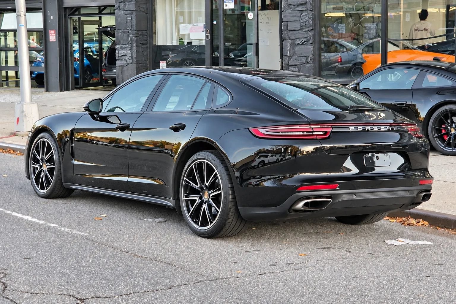 Used 2019 Porsche Panamera 4 AWD/4WD image 9