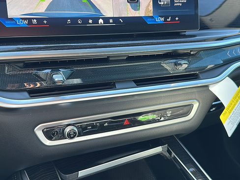 New 2026 BMW X5 xDrive40i w/ M Sport Package image 24