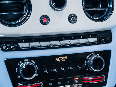 Used 2023 Rolls-Royce Ghost image 39