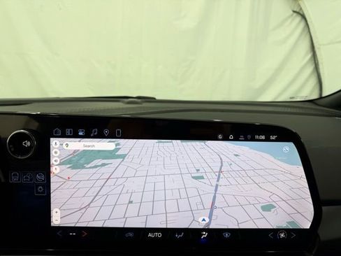 New 2026 Chevrolet Equinox EV LT image 31