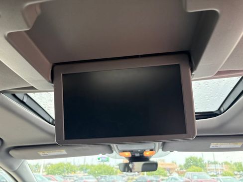 Used 2023 Honda Odyssey Touring image 40