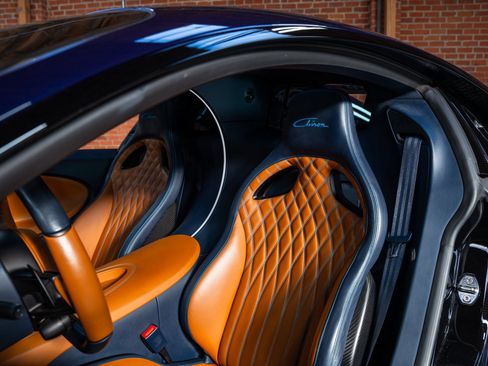 Used 2023 Bugatti Chiron AWD/4WD image 29
