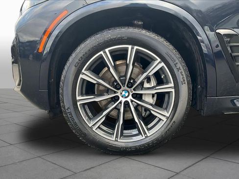 Certified 2024 BMW X5 xDrive40i w/ M Sport Package AWD/4WD image 10