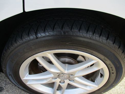 Used 2015 Audi Q5 2.0T Premium Plus w/ Premium Plus Package image 18