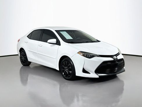 Used 2019 Toyota Corolla LE w/ Carpet Mat Package (TMS) FWD image 7