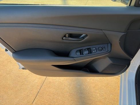 Used 2024 Nissan Sentra S FWD image 12