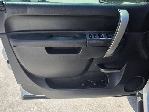 Used 2012 Chevrolet Silverado 2500 LT w/ Interior Plus Package AWD/4WD image 18