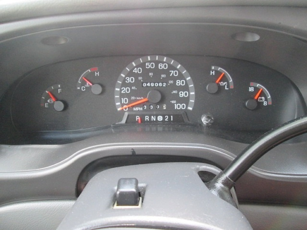 Used 2003 Ford E-450 and Econoline 450 RWD image 30