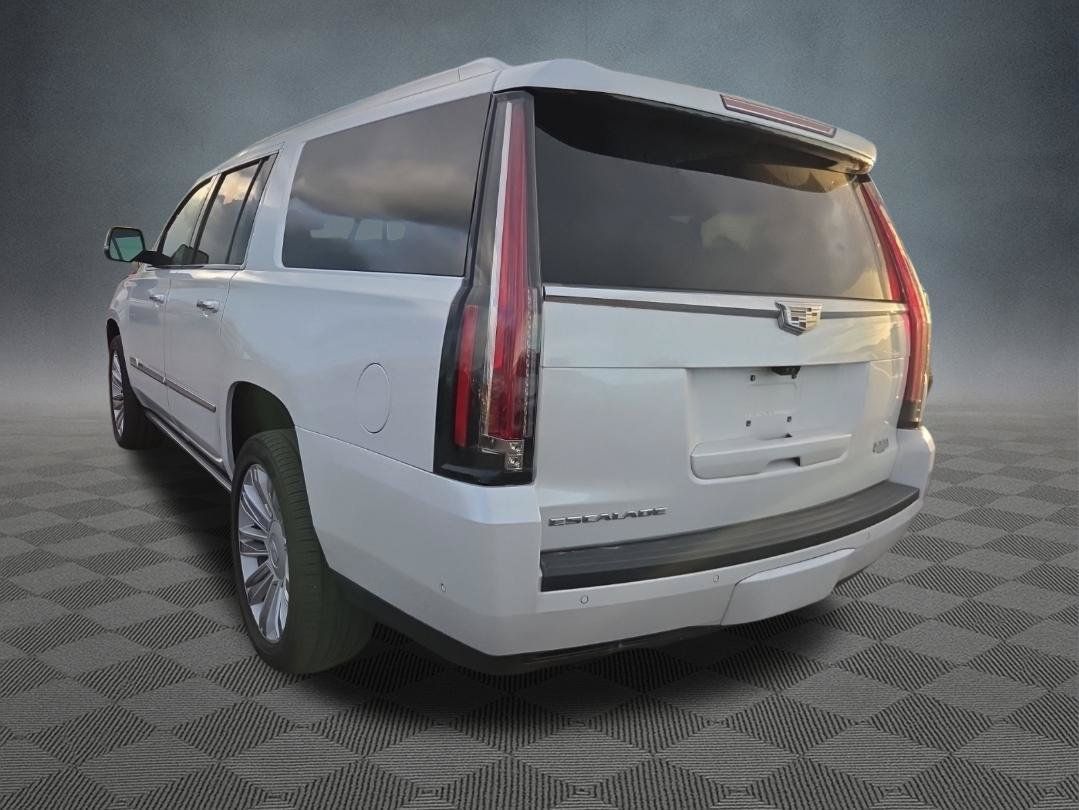 Used 2020 Cadillac Escalade ESV Platinum AWD/4WD image 4