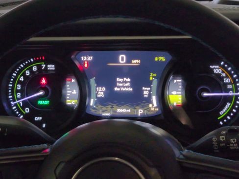 Used 2024 Jeep Wrangler Unlimited Rubicon 4xe image 16