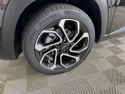 New 2026 Chevrolet Trax RS w/ Driver Confidence Package FWD image 24