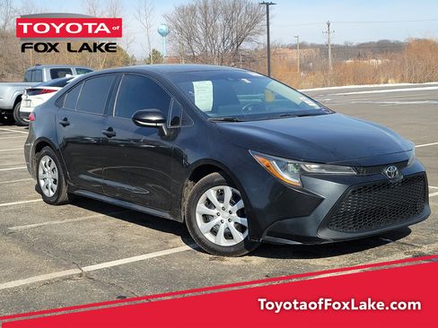 Used 2022 Toyota Corolla LE image 1