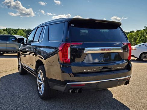 Used 2023 GMC Yukon Denali w/ Advanced Technology Package AWD/4WD image 3