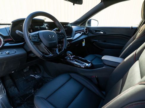 New 2025 Chevrolet Trax RS w/ Driver Confidence Package image 13