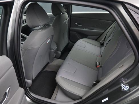 New 2026 Hyundai Elantra SE FWD image 10
