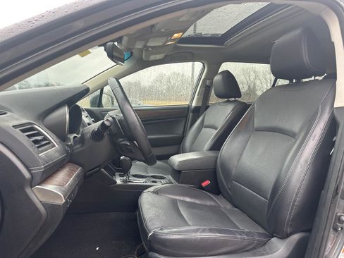 Used 2018 Subaru Outback 2.5i Limited image 6