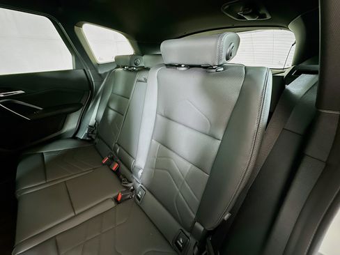 Used 2025 BMW X1 M35i w/ Premium Package image 25