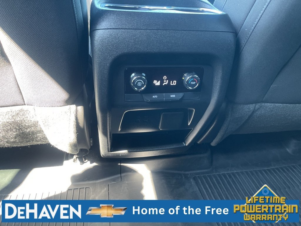 Used 2024 Chevrolet Traverse LT w/ Enhanced Driving Package FWD image 21